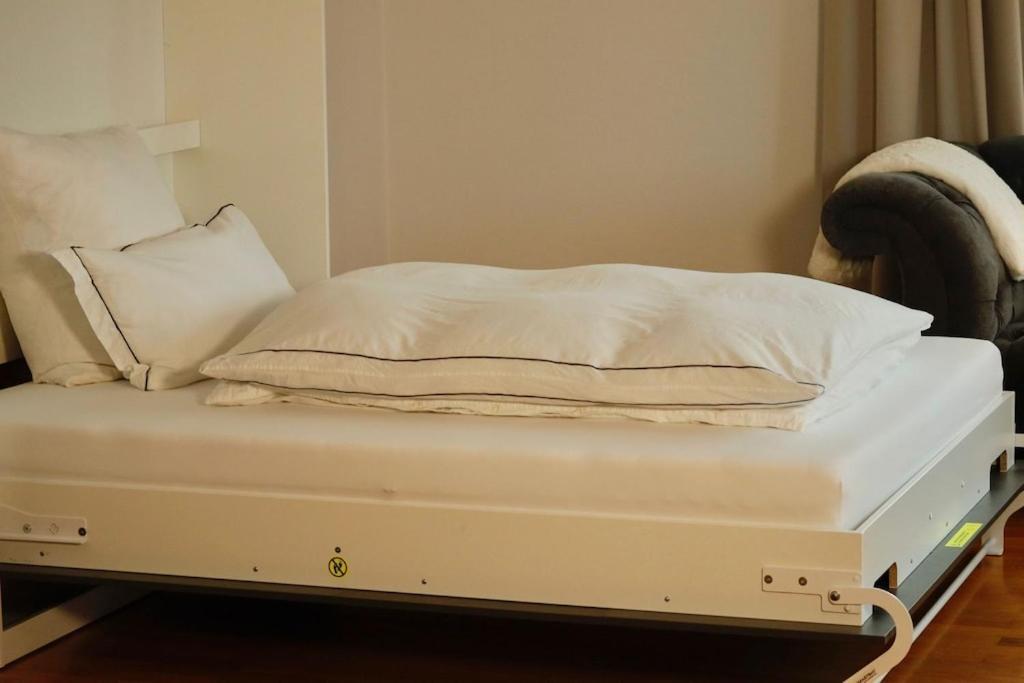 Modern Holiday Apartment In The Heart Of Klingenmünster Buitenkant foto